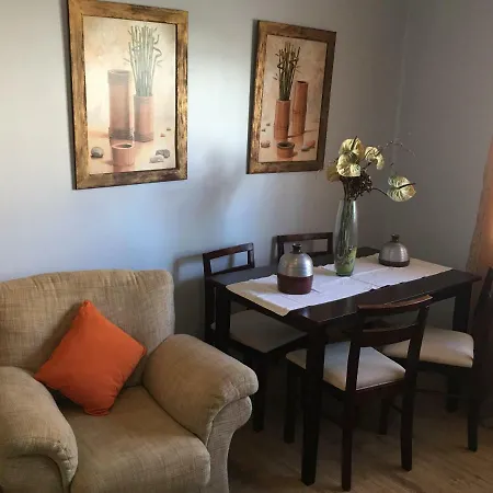 Ria Apartment *